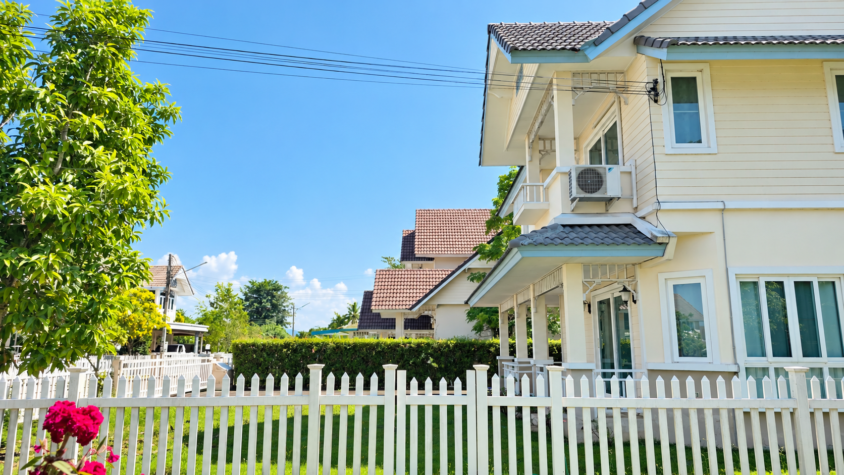 HR 040 · HR 040 บ้านเดี่ยว 2 ชั้น สไตล์ Cottage พร้อมสวนส่วนตัว ให้เช่าและขาย | นนนิภา แม่โจ้ · หมู่บ้าน นนนิภา แม่โจ้ สันทราย เชียงใหม่ · ภาพที่ 3