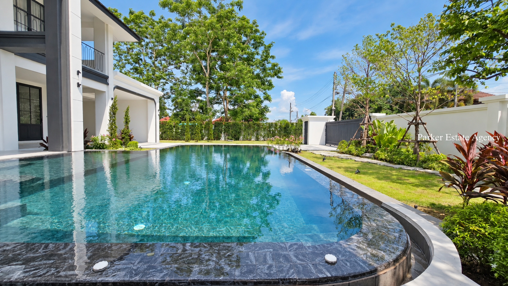 HS 048 · Super Luxury Pool Villa · สารภี เชียงใหม่ · ภาพที่ 2