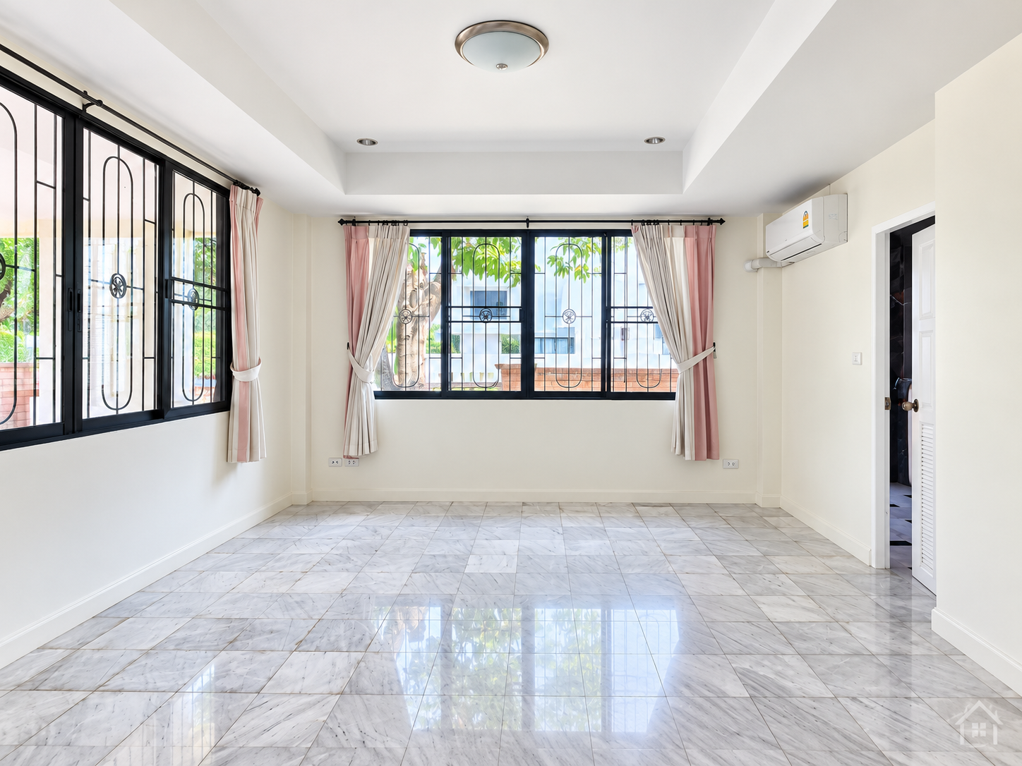 HR 015 · บ้านหลังใหญ่ ให้เช่า ตรงข้าม เมอริตัน · ตำบล หนองควาย อำเภอ หางดง เชียงใหม่ · ภาพที่ 5